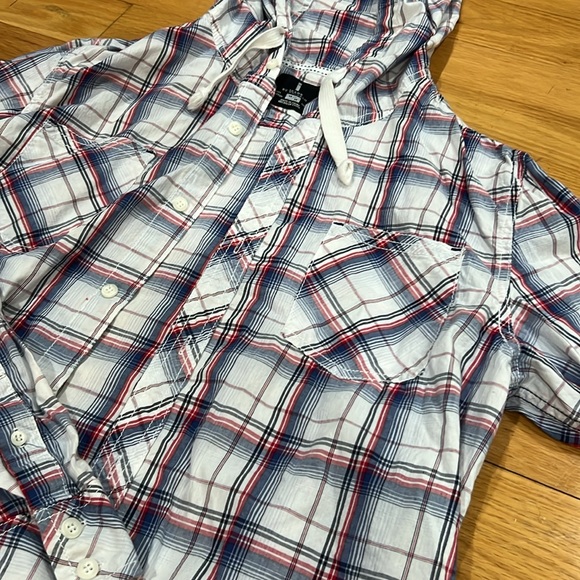 Hooded light weight flannel - Picture 3 of 3